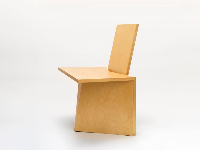 由TOWERLAND设计的极简主义椅子TD23