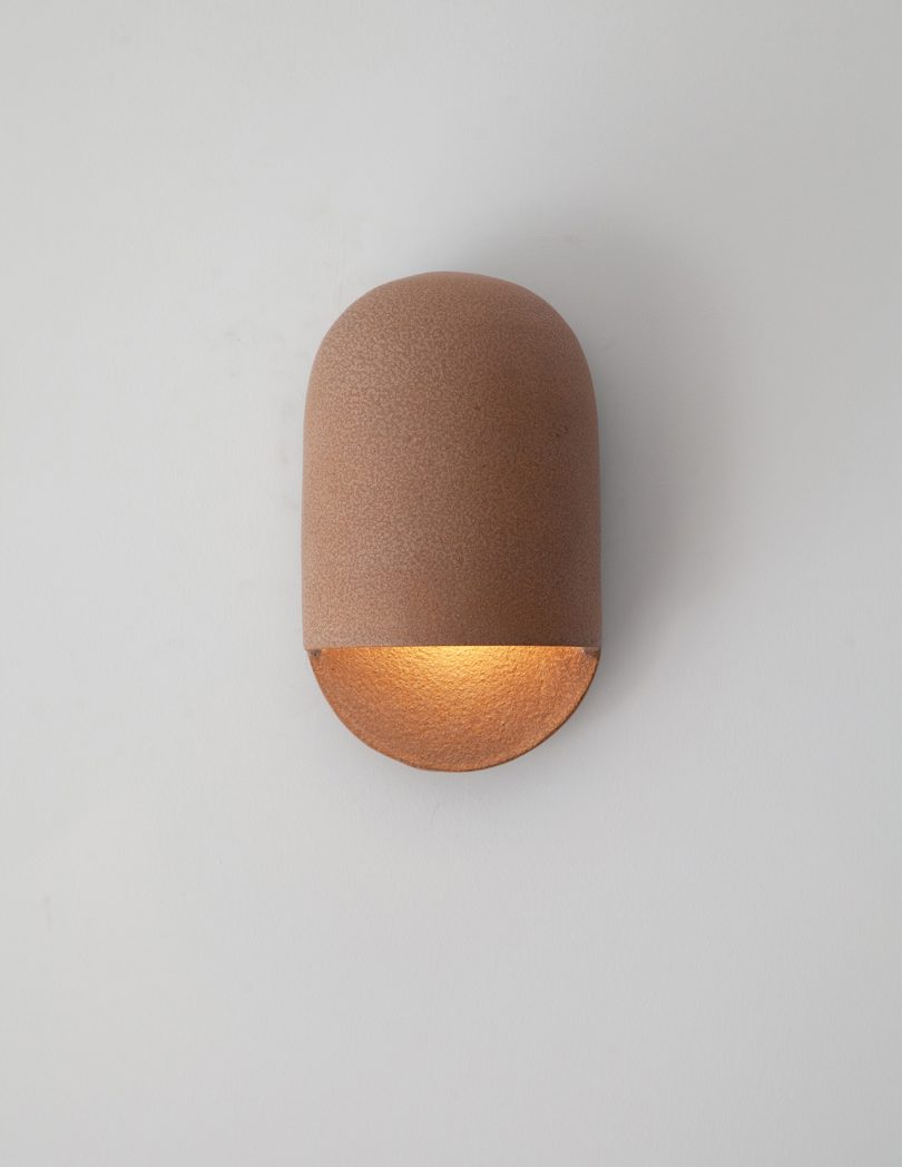 Ceramicah首次推出设计极简的壁灯Tera Sconce