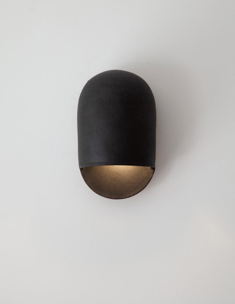 Ceramicah首次推出设计极简的壁灯Tera Sconce