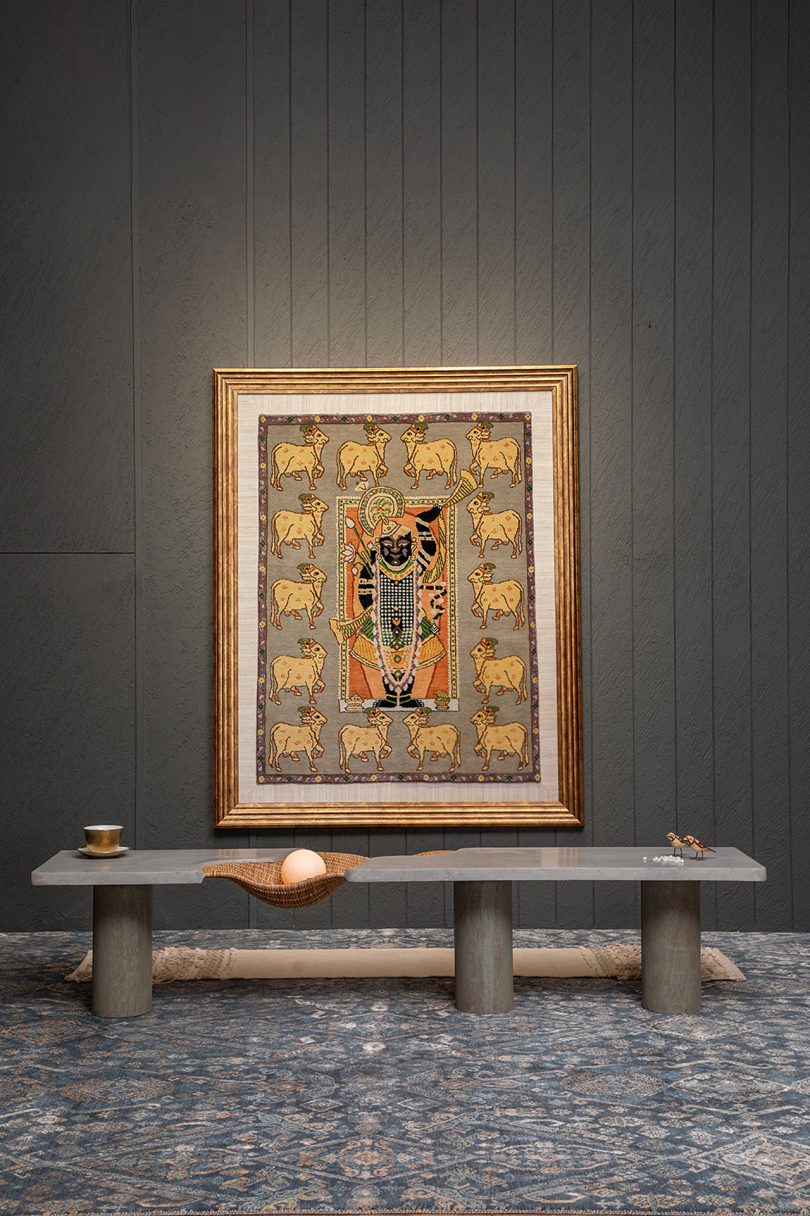 Vakr设计的Lehar和Namiti桌子系列融合了形式与功能