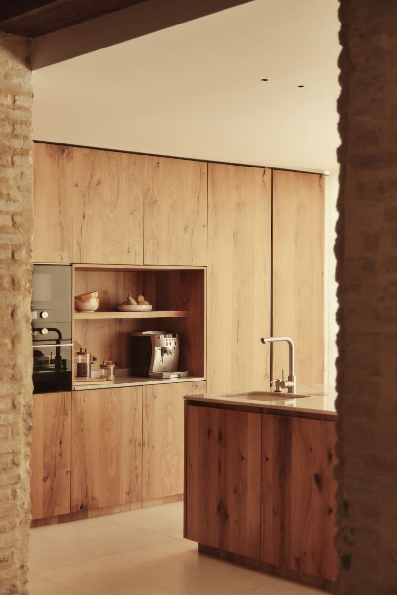 由xarquitectos设计的极简主义住宅Vivienda Benimaclet