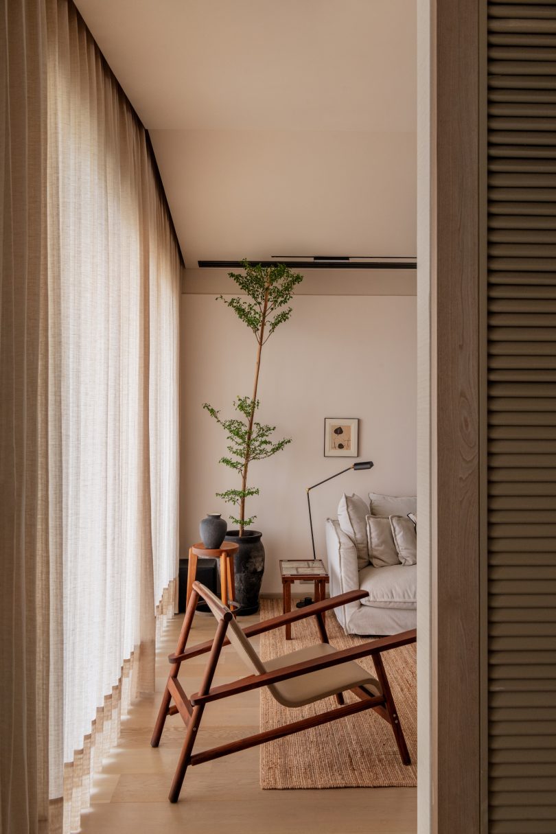 由Studio Das设计的极简主义住宅Akhil House