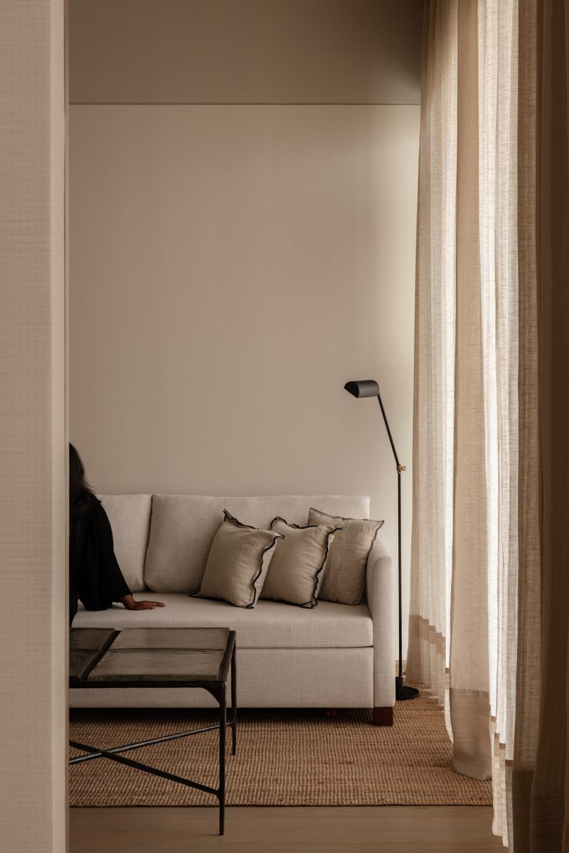 由Studio Das设计的极简主义住宅Akhil House