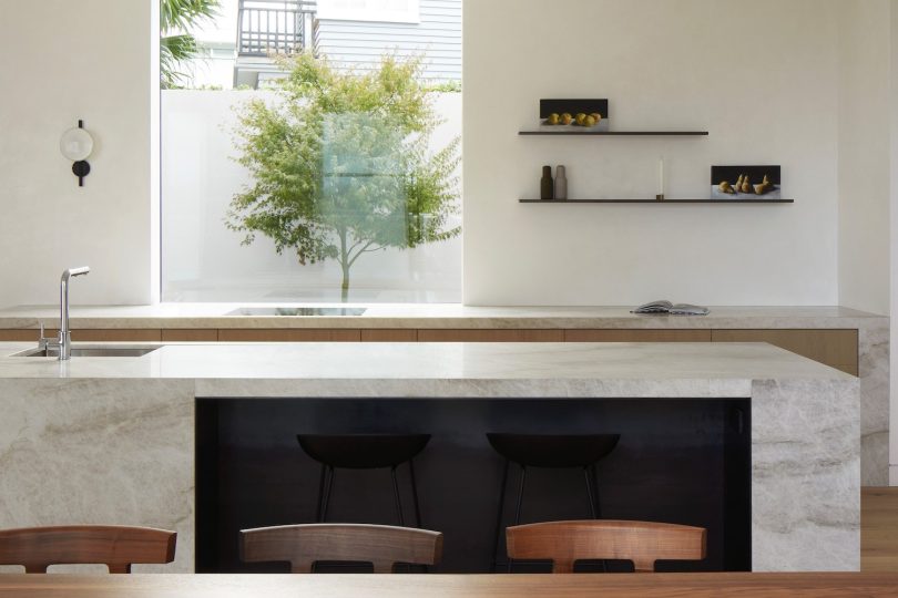 由Yoke设计的极简主义住宅Argyle Street