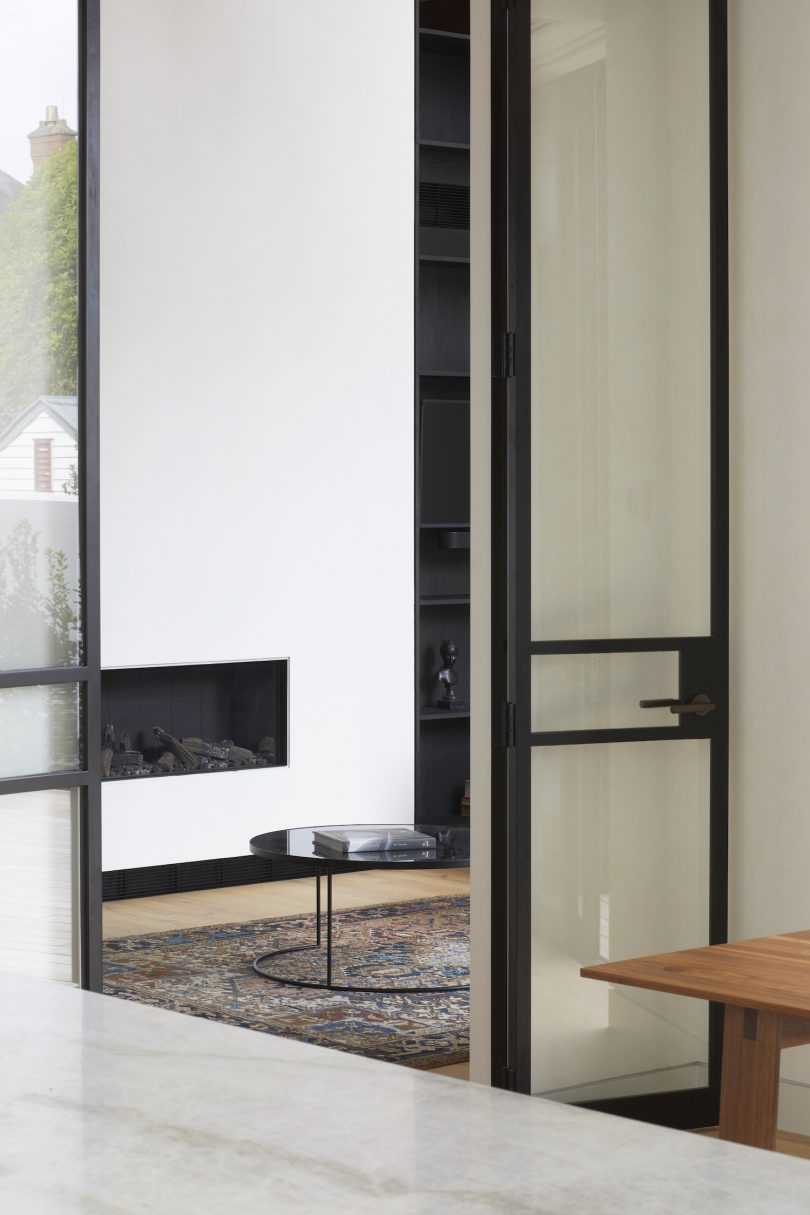 由Yoke设计的极简主义住宅Argyle Street