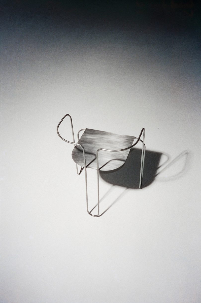 西班牙工作室Laboratorio设计的极简主义椅子Cadencia Chair