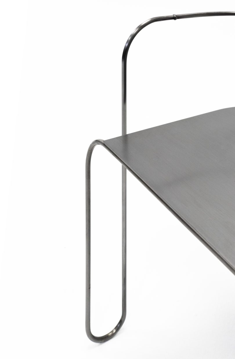 西班牙工作室Laboratorio设计的极简主义椅子Cadencia Chair