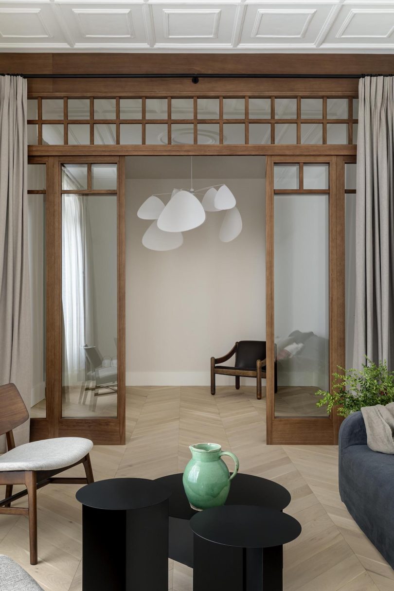 由Febrero设计的极简主义公寓MS7 Apartment