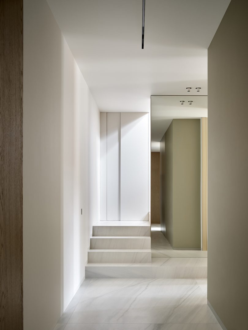 由Famenka Design设计的极简主义空间Penthouse