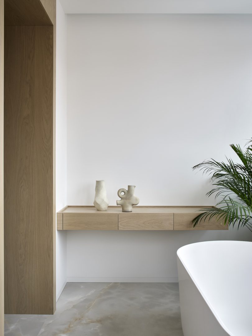 由Famenka Design设计的极简主义空间Penthouse