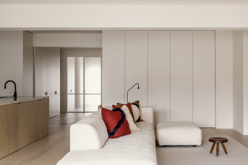 由Ville Design设计的极简主义住宅Residence HDC