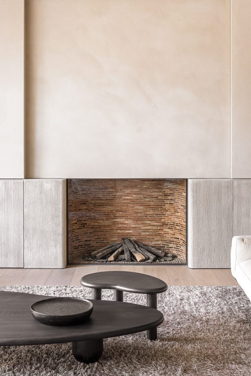 Ville Design设计的极简主义住宅Residence UM