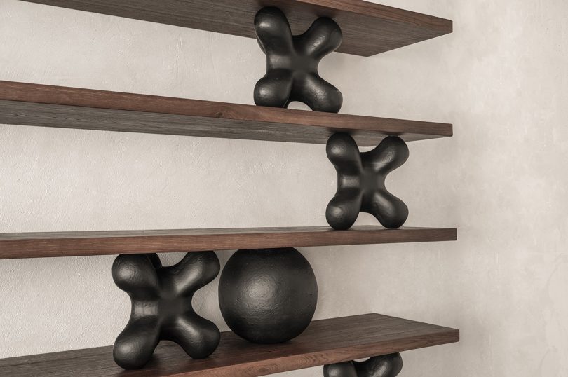 Serhii Makhno的陶瓷作品在ZEMLYA展览中打破壁垒