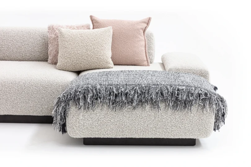 意大利家具品牌：Moroso推出Patricia Urquiola设计的沙发