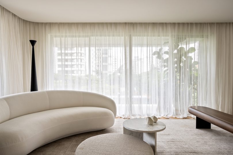 由ARCHITECTS OFFICE设计的极简主义公寓AP L.