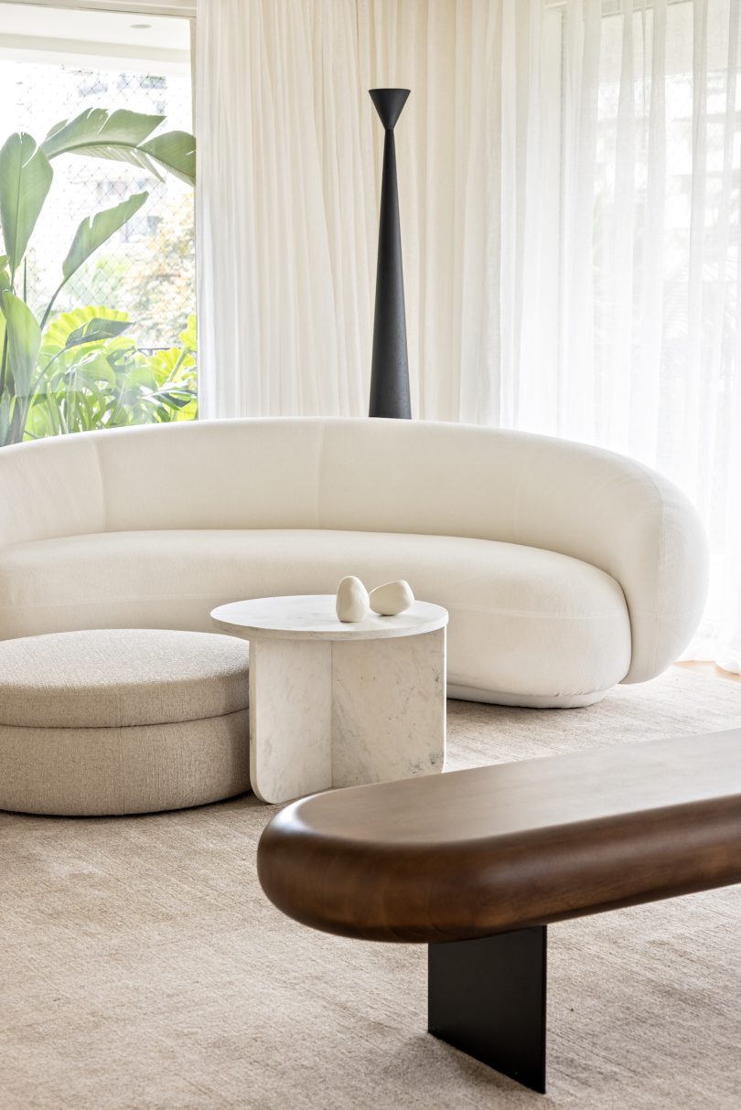 由ARCHITECTS OFFICE设计的极简主义公寓AP L.