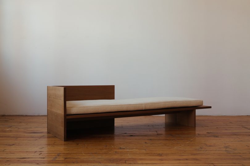 Gregory Beson设计的极简主义沙发床Arthur Daybed