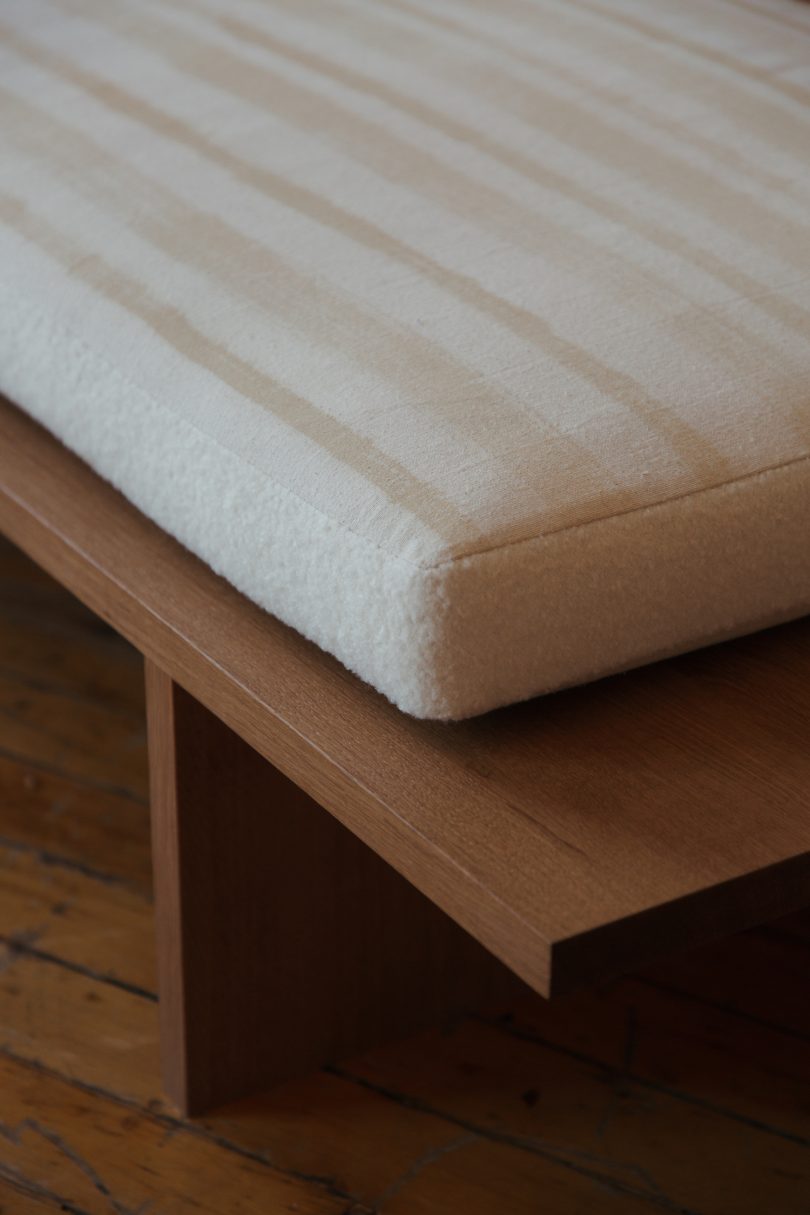 Gregory Beson设计的极简主义沙发床Arthur Daybed