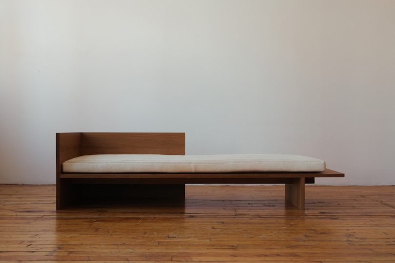 Gregory Beson设计的极简主义沙发床Arthur Daybed
