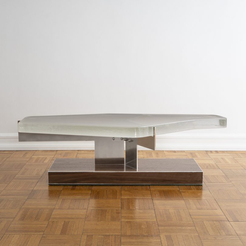 EJR Barnes的首次个人展览，徘徊在浪漫与务实之间