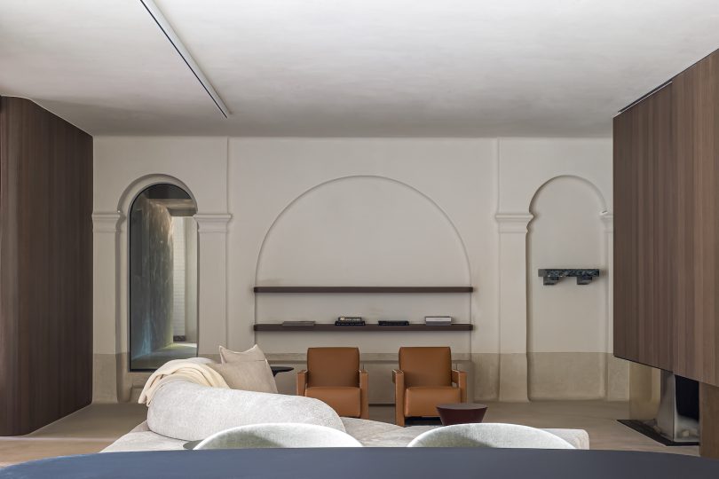 由Britt Van Namen设计的极简主义住宅KAP