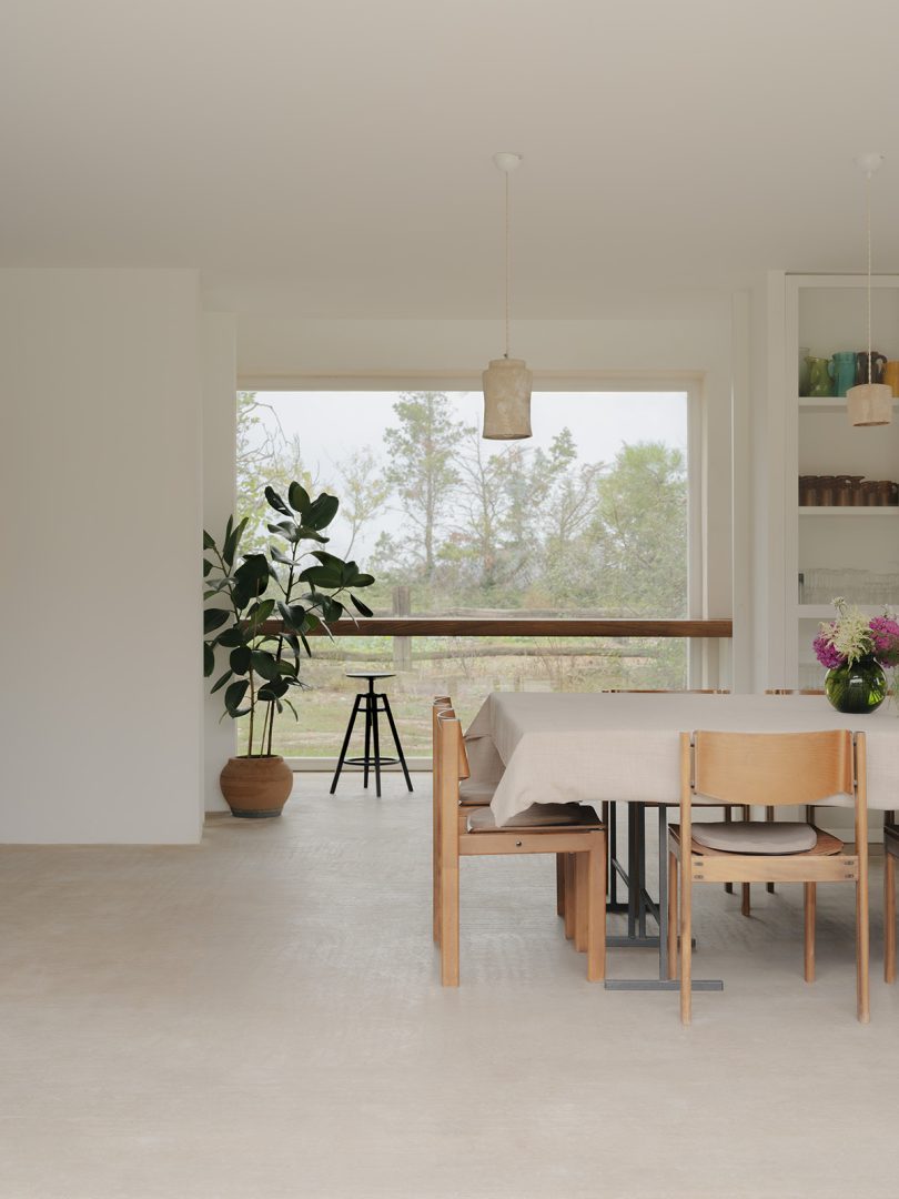 由Pareil设计的极简主义住宅Mas Baudran