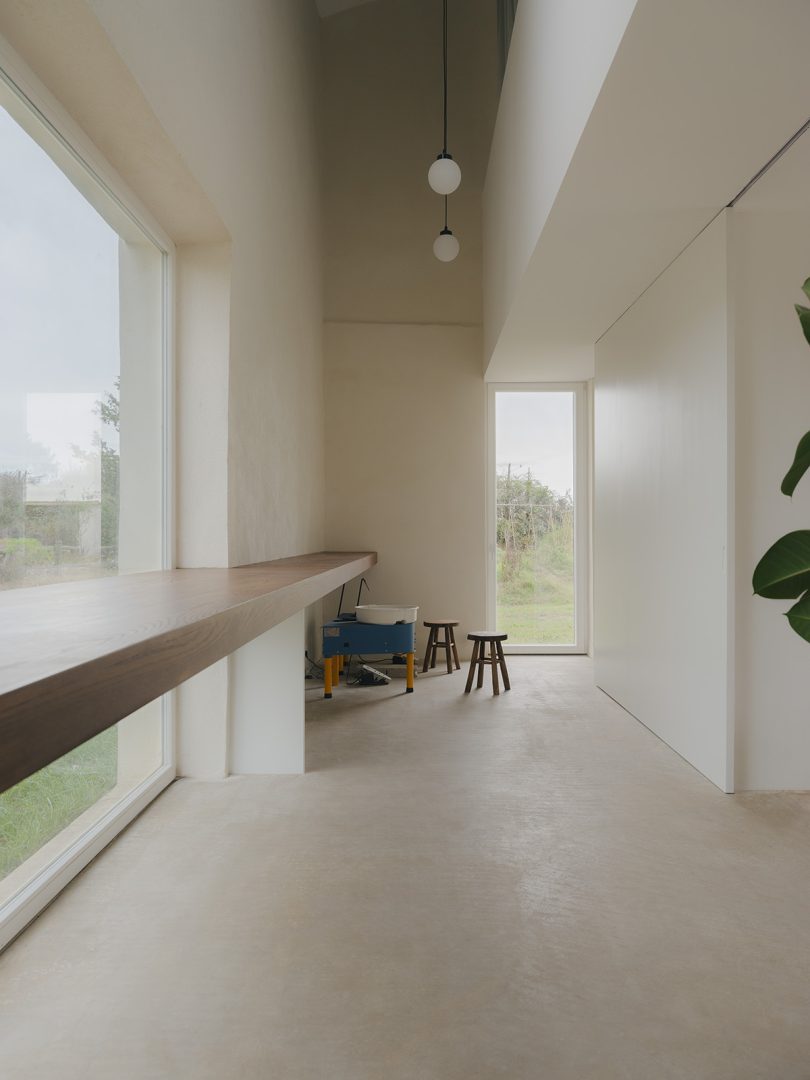 由Pareil设计的极简主义住宅Mas Baudran