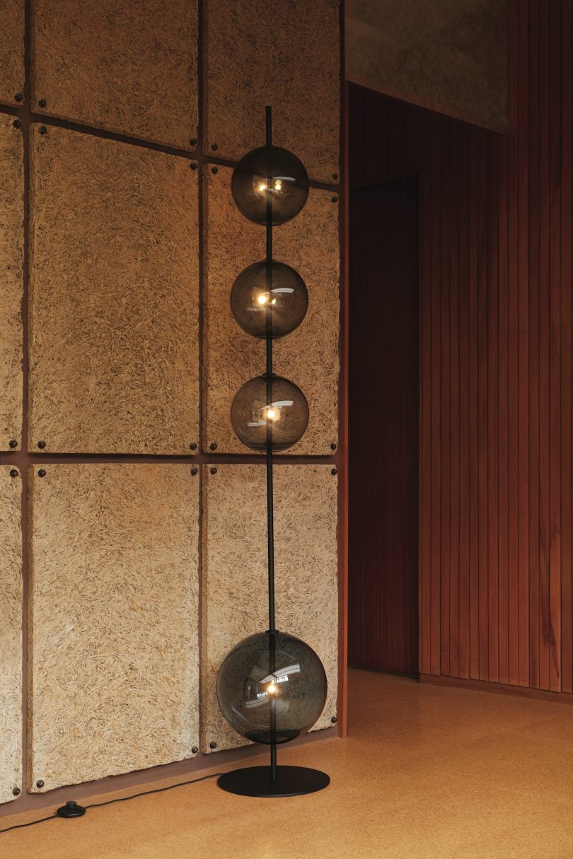 Alex Buckman为Città打造Point Floor Lamp Modular灯具