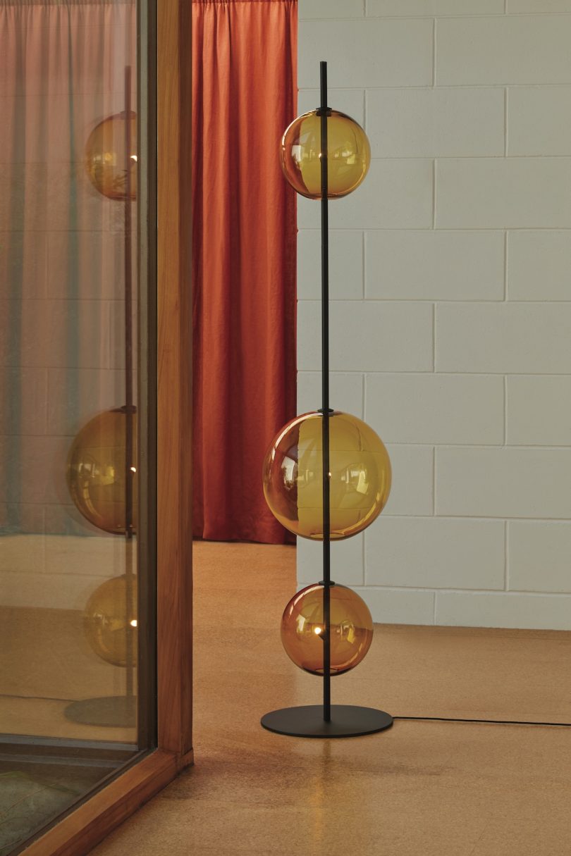 Alex Buckman为Città打造Point Floor Lamp Modular灯具