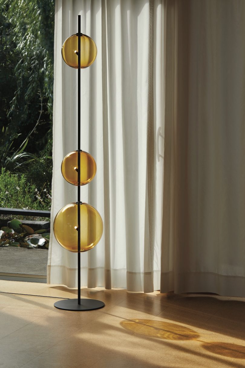 Alex Buckman为Città打造Point Floor Lamp Modular灯具
