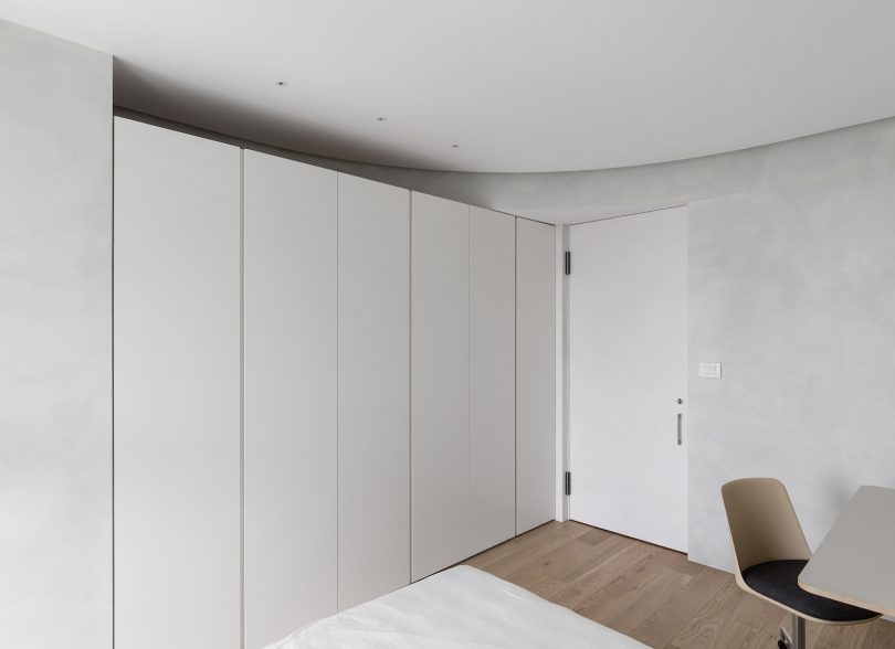 由Studio In2设计的极简主义住宅Tu Residence