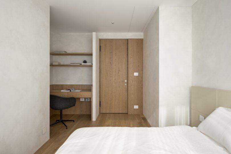 由Studio In2设计的极简主义住宅Tu Residence