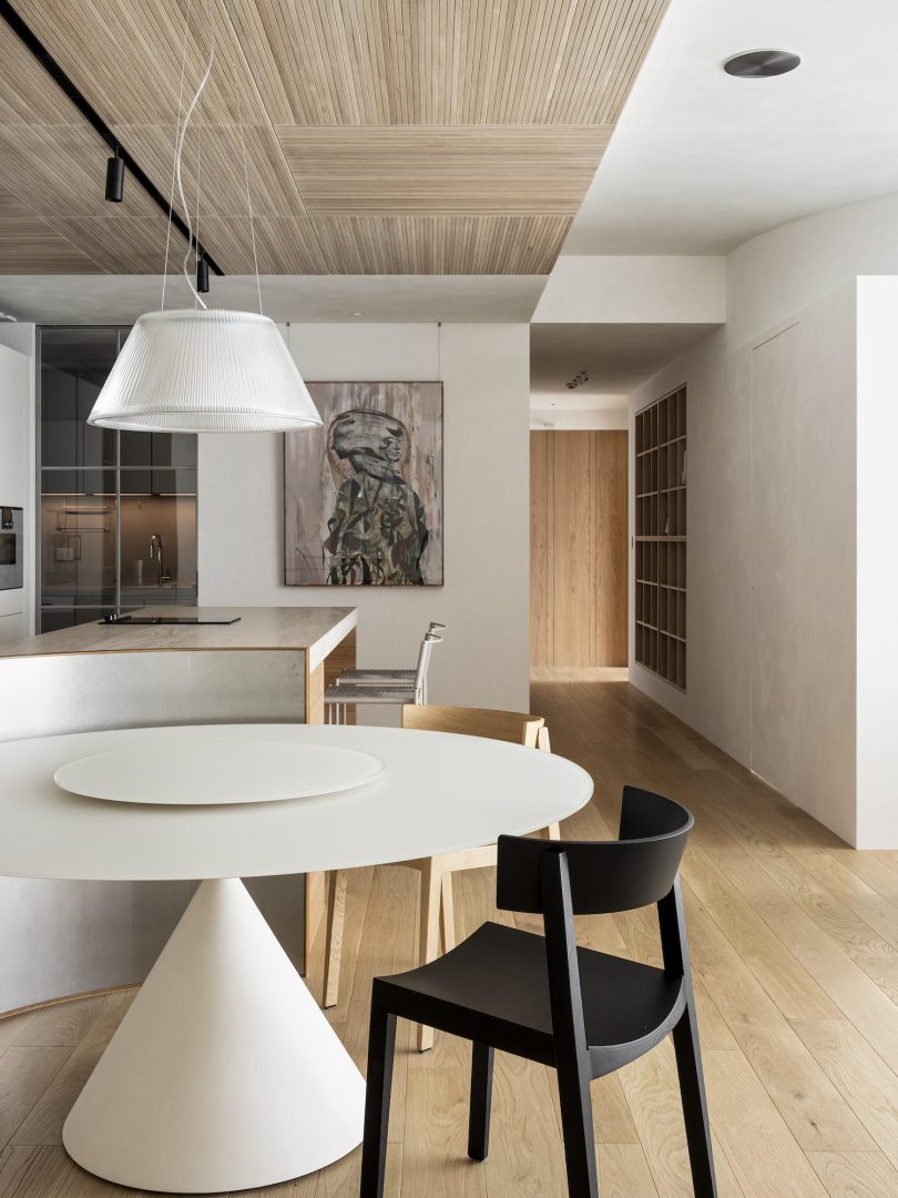 由Studio In2设计的极简主义住宅Tu Residence