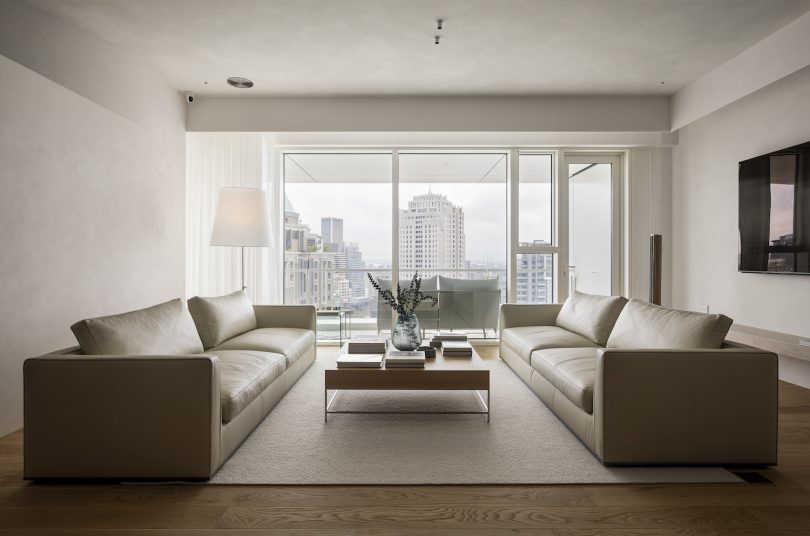 由Studio In2设计的极简主义住宅Tu Residence