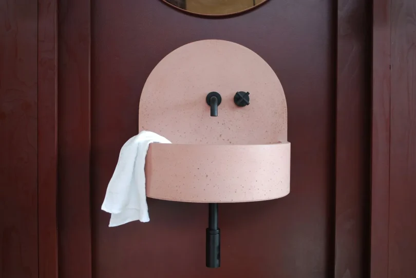 设计品牌FORMED混凝土盥洗盆是浴室的功能性雕塑