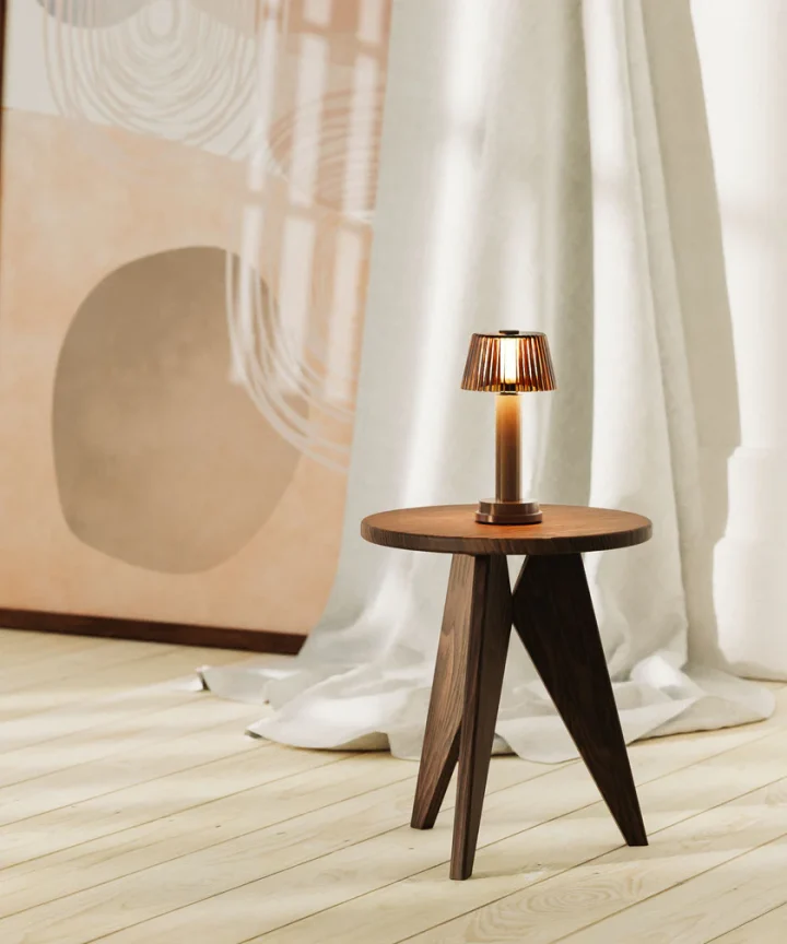 2024巴黎家居装饰设计展:NEOZ推出新的灯具Manhattan