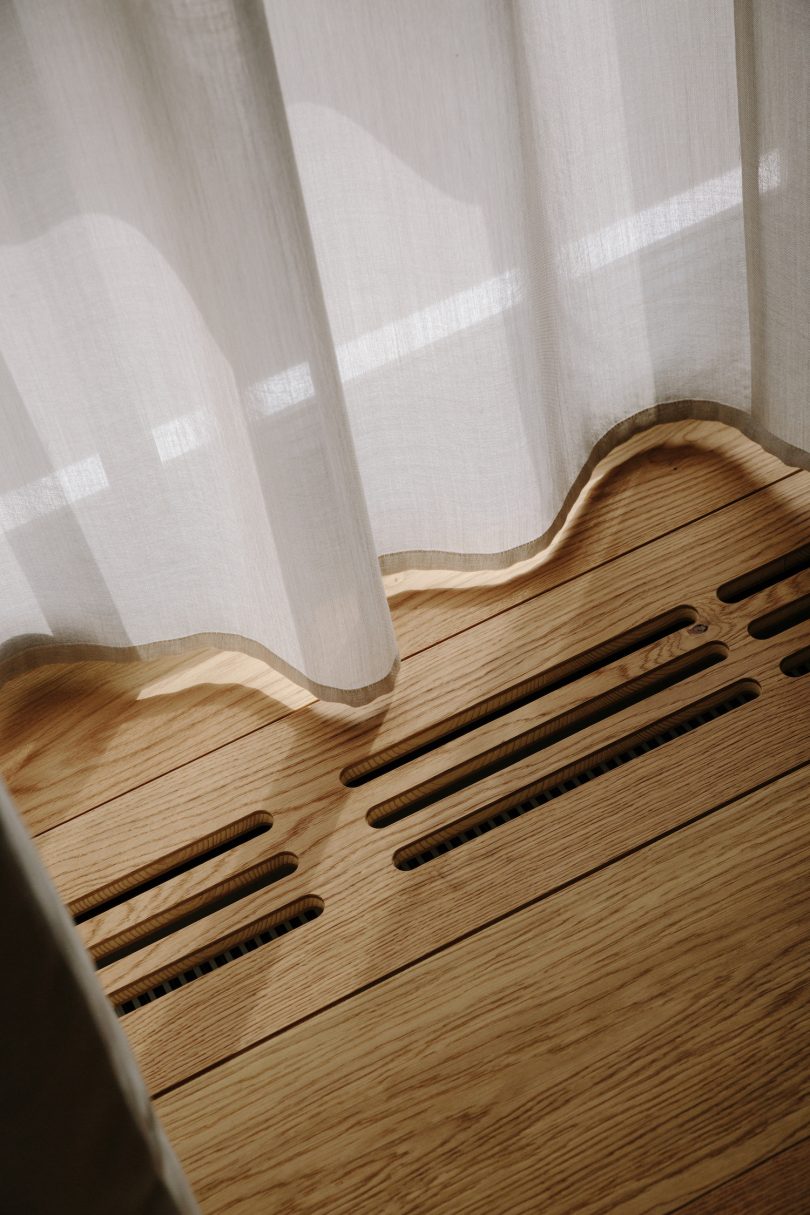 由LINEATUR设计的极简主义别墅Artists Village