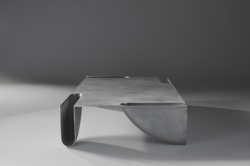 由CORPUS STUDIO设计的极简主义咖啡桌BB Coffee Table