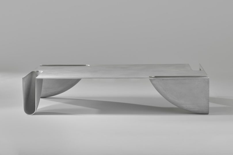 由CORPUS STUDIO设计的极简主义咖啡桌BB Coffee Table