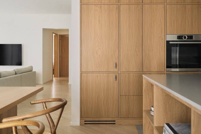 由MAP Studio设计的极简主义公寓MNN Apartment