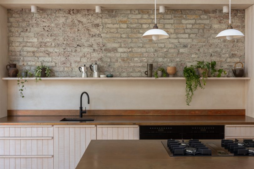 由ALL&NXTHING设计的极简主义住宅Med Terrace