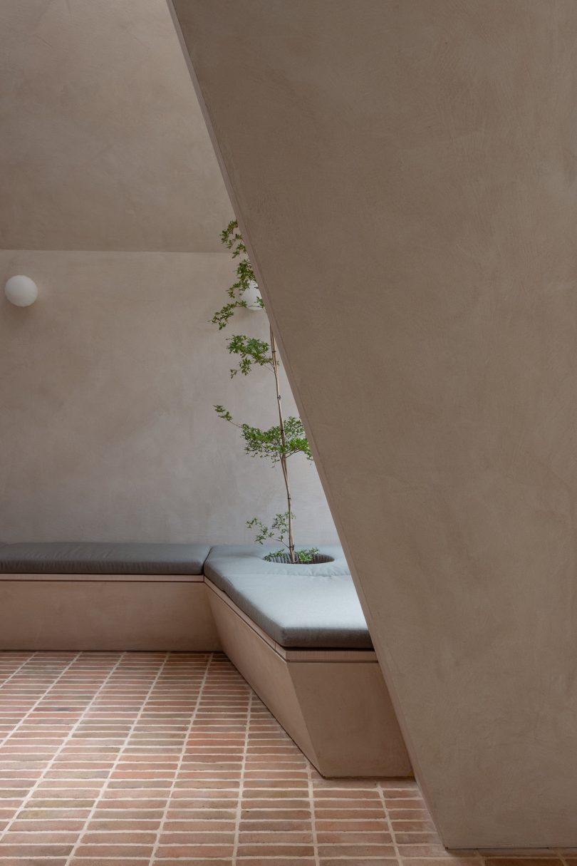 由ALL&NXTHING设计的极简主义住宅Med Terrace