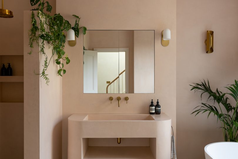 由ALL&NXTHING设计的极简主义住宅Med Terrace