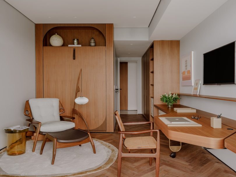 由Hino Studio设计的极简主义公寓Oceana Retreat