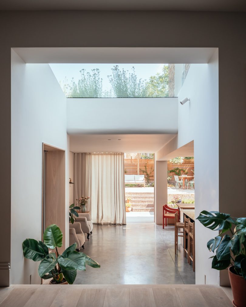 Oliver Leech Architects设计的极简住宅Poet's Corner