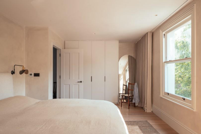 Oliver Leech Architects设计的极简住宅Poet's Corner