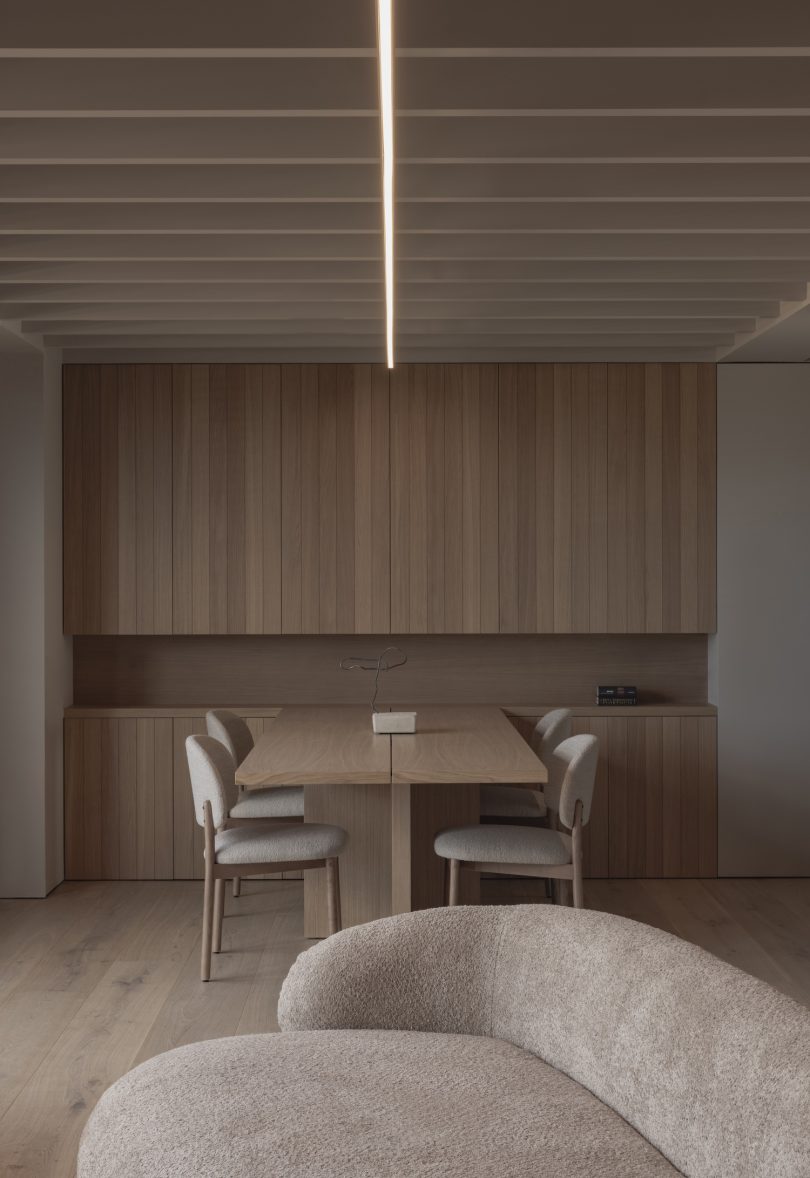 Francesc Rifé Studio设计的极简公寓Antonia Apartment