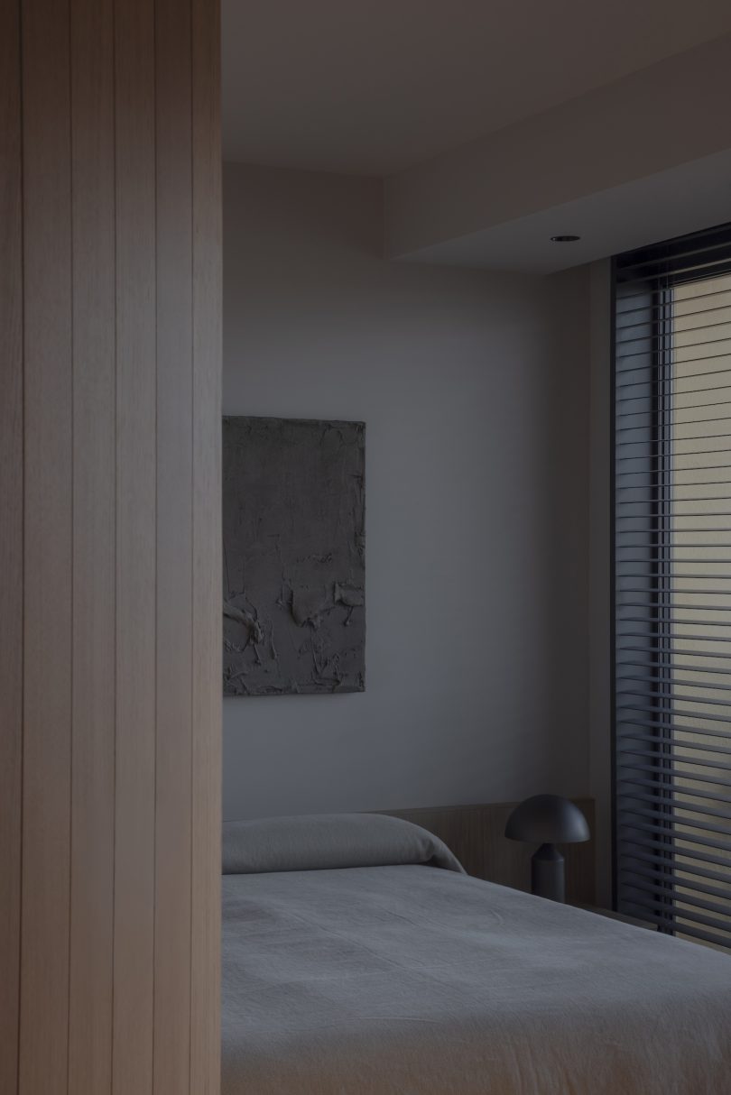 Francesc Rifé Studio设计的极简公寓Antonia Apartment