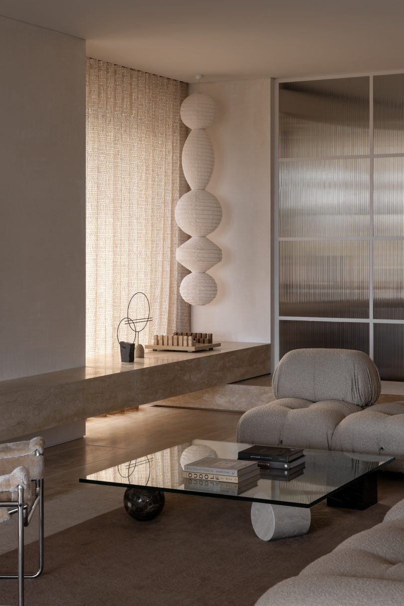 由McKimm设计的极简主义住宅Moda Apartment