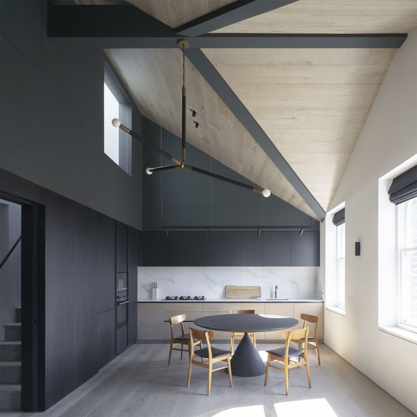 Alexander Martin设计的极简住宅Regents Park Road